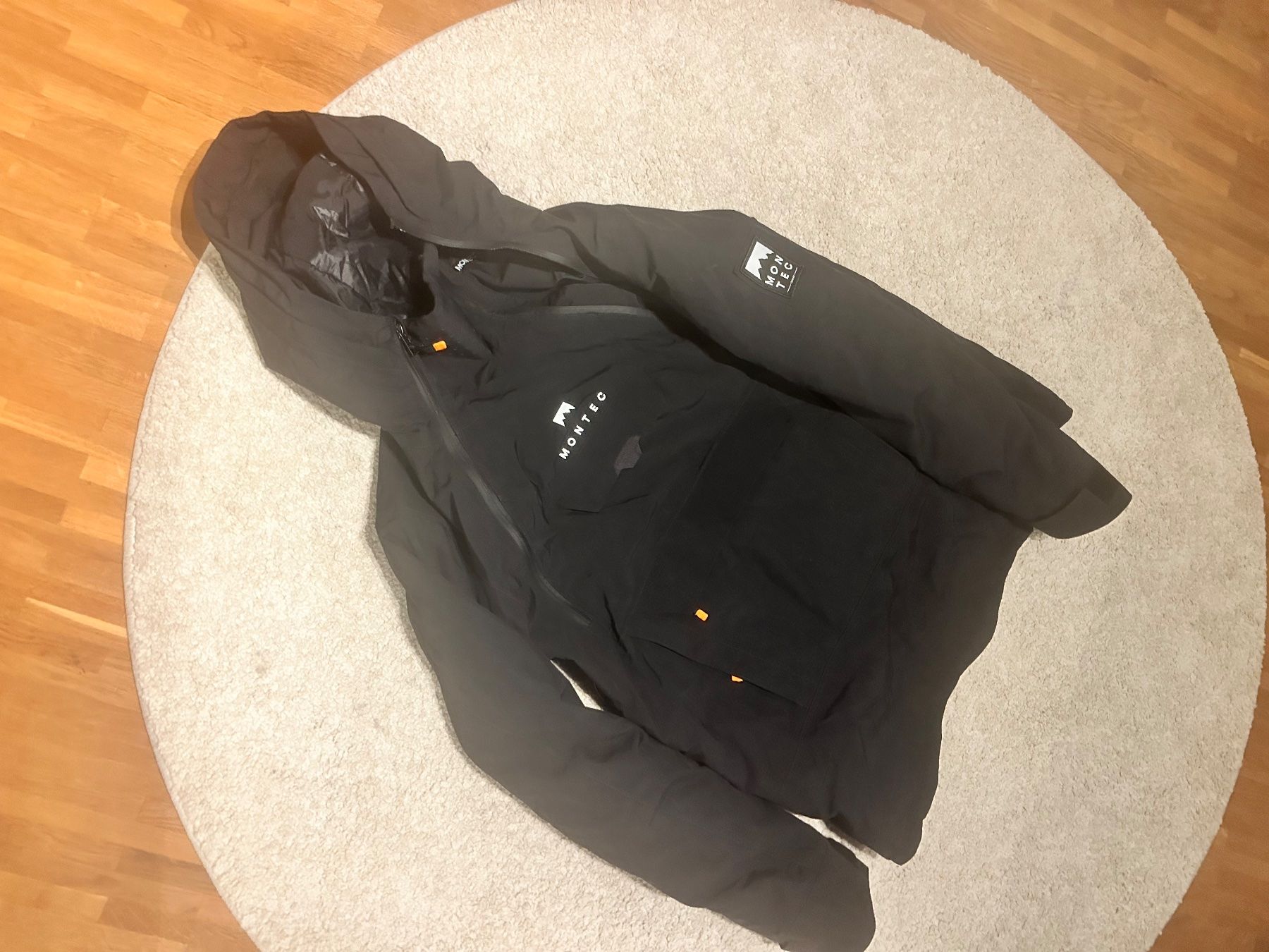 Montec Giacche: Montec Skijacke Damen Black – Usato da Chur venduto da FloKo00 1