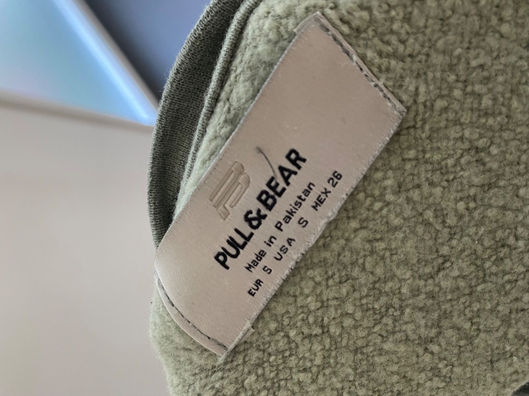 Pullover & Sweatshirts: Pullover Pull&Bear – Neu (gemäss Beschreibung) aus Riedholz von lenibeni03 3