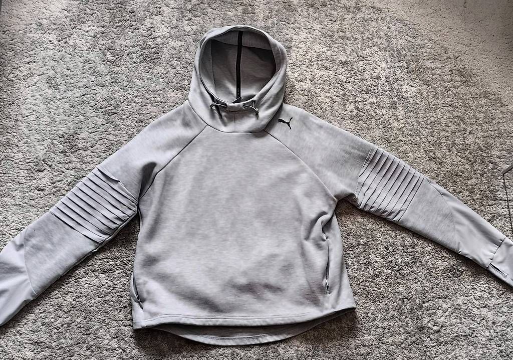 Pulls & Sweat-shirts: Hoodie Puma Gr.M – D'occasion à Gams par MissTraveller