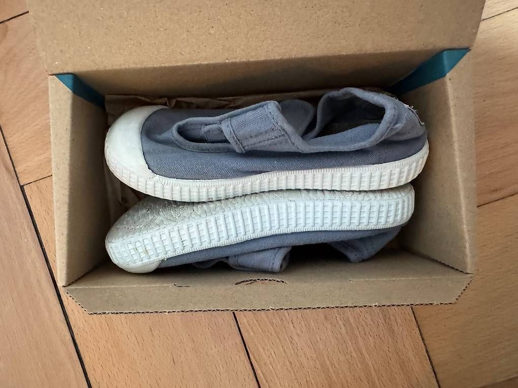 Scarpe da uomo: Victoria Sandalen Grösse 26 – Usato da Zürich venduto da designloverin 3