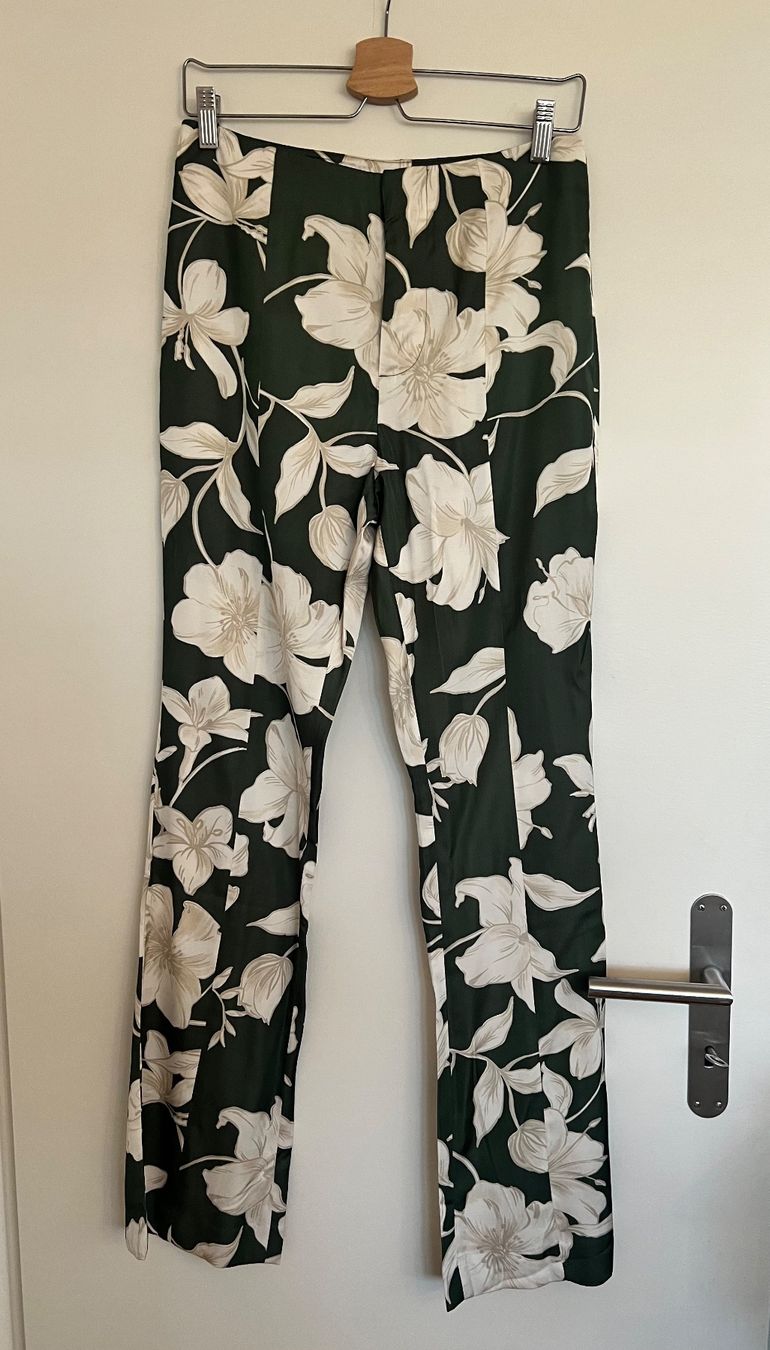 Mango Lotti di vestiti: Mango Satin Twin Set Bluse & Hose / grösse M / 38 – Nuovo (secondo la descrizione) da Effretikon venduto da YaMn 3