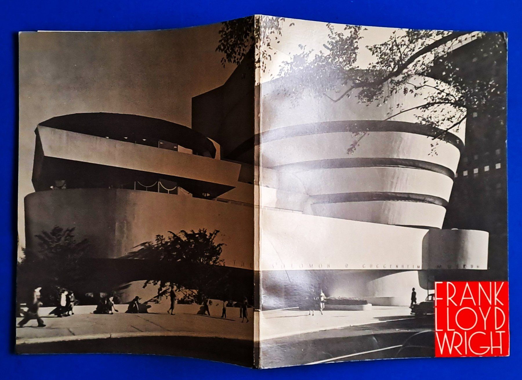 Libri: Frank Lloyd Wright: The Solomon Guggenheim Museum NY – Usato da Zürich venduto da archiphil 1