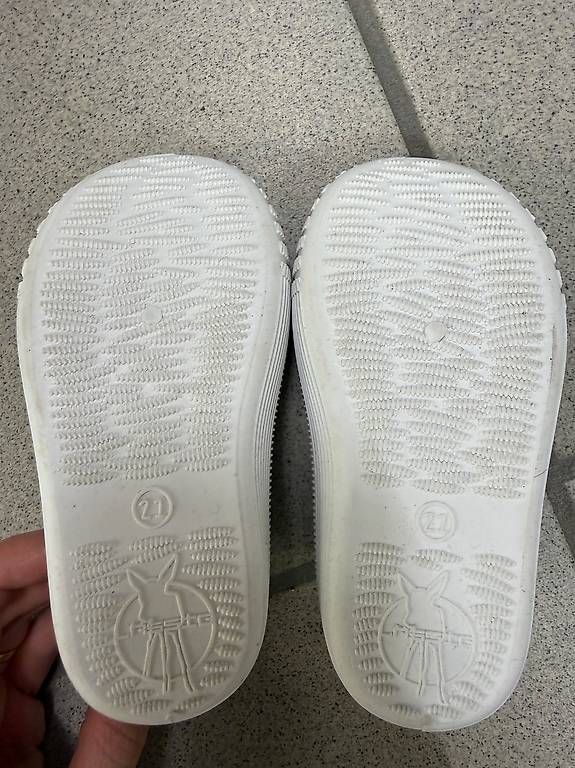 Scarpe per ragazzi: Schuhe kinder Lassig - Gr 21 – Usato da Zürich venduto da mat_5l7y 1