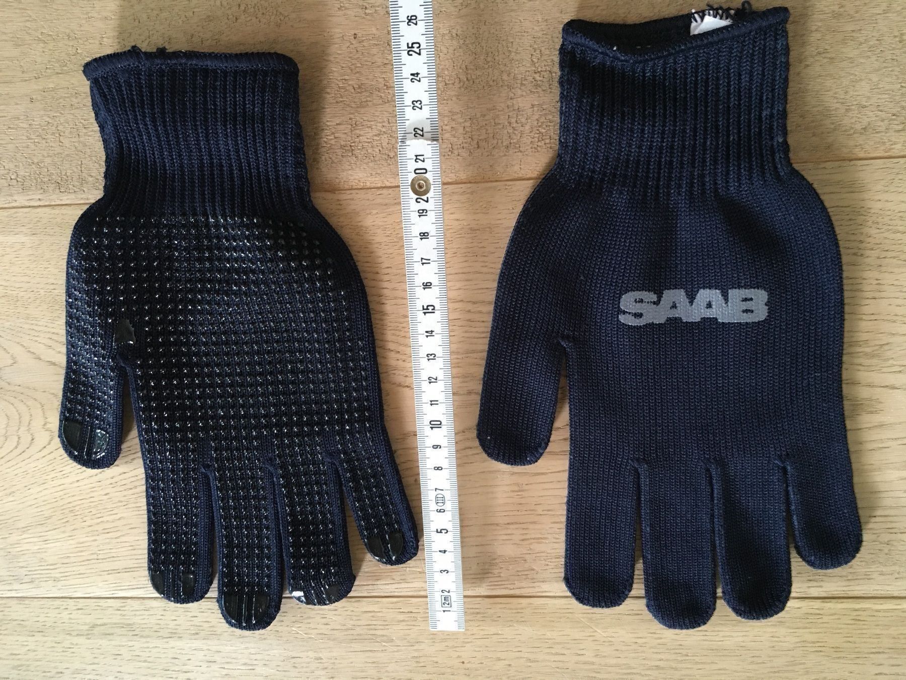 Altri accessori da uomo: Saab Handschuhe mit Noppen (Gr. 8) – Nuovo e nell'imballaggio originale da Bauma venduto da haelge01 2