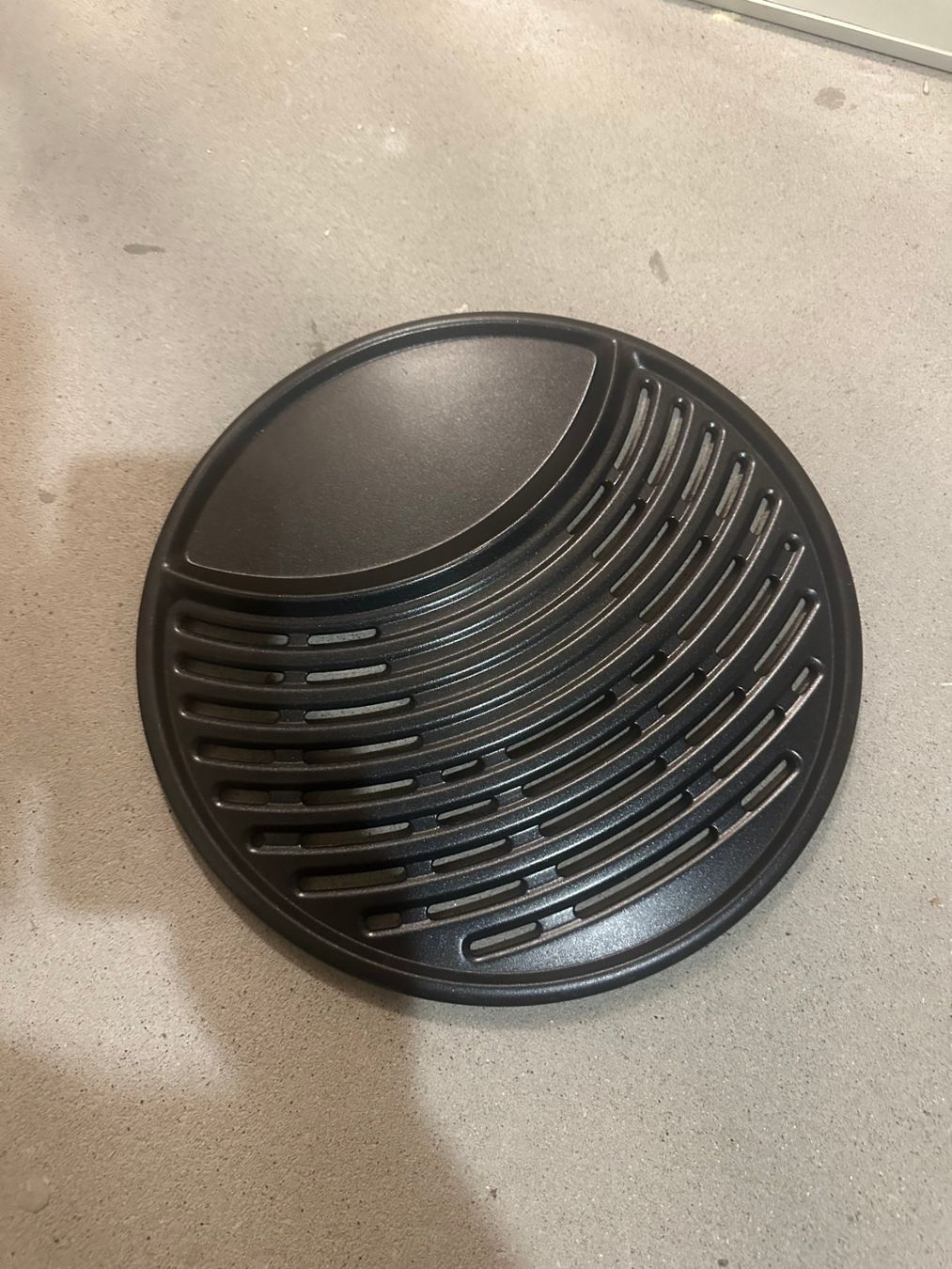 Grils: Plaque de cuisson pour barbecue Campingaz Party Grill – D'occasion à Payerne par pop_ghf9