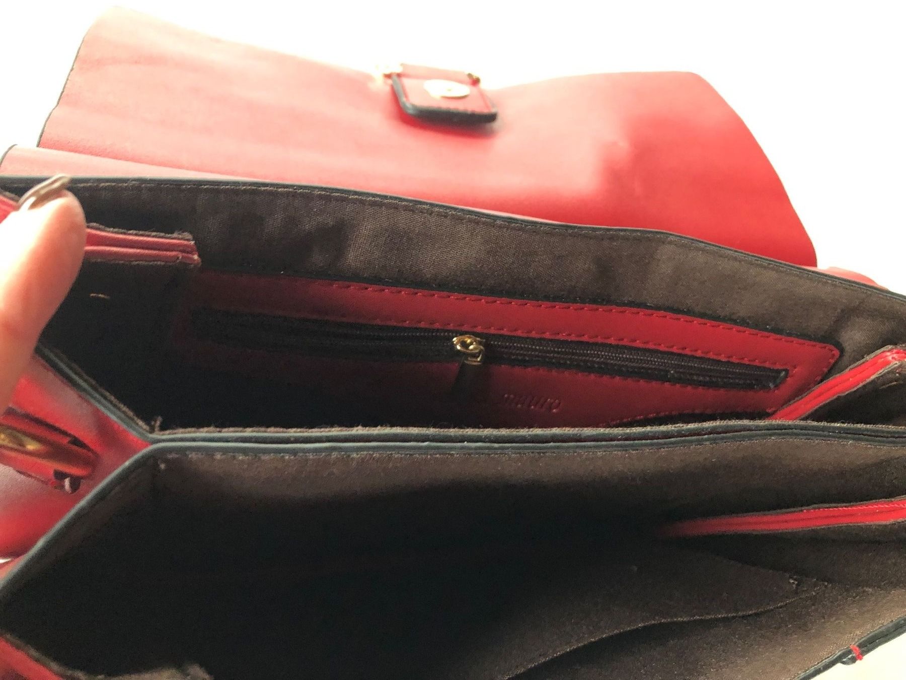 Borse da donna: Handtasche dunkelrot/gold/Super Mauro – Usato da Schübelbach venduto da Dolly990_2 2
