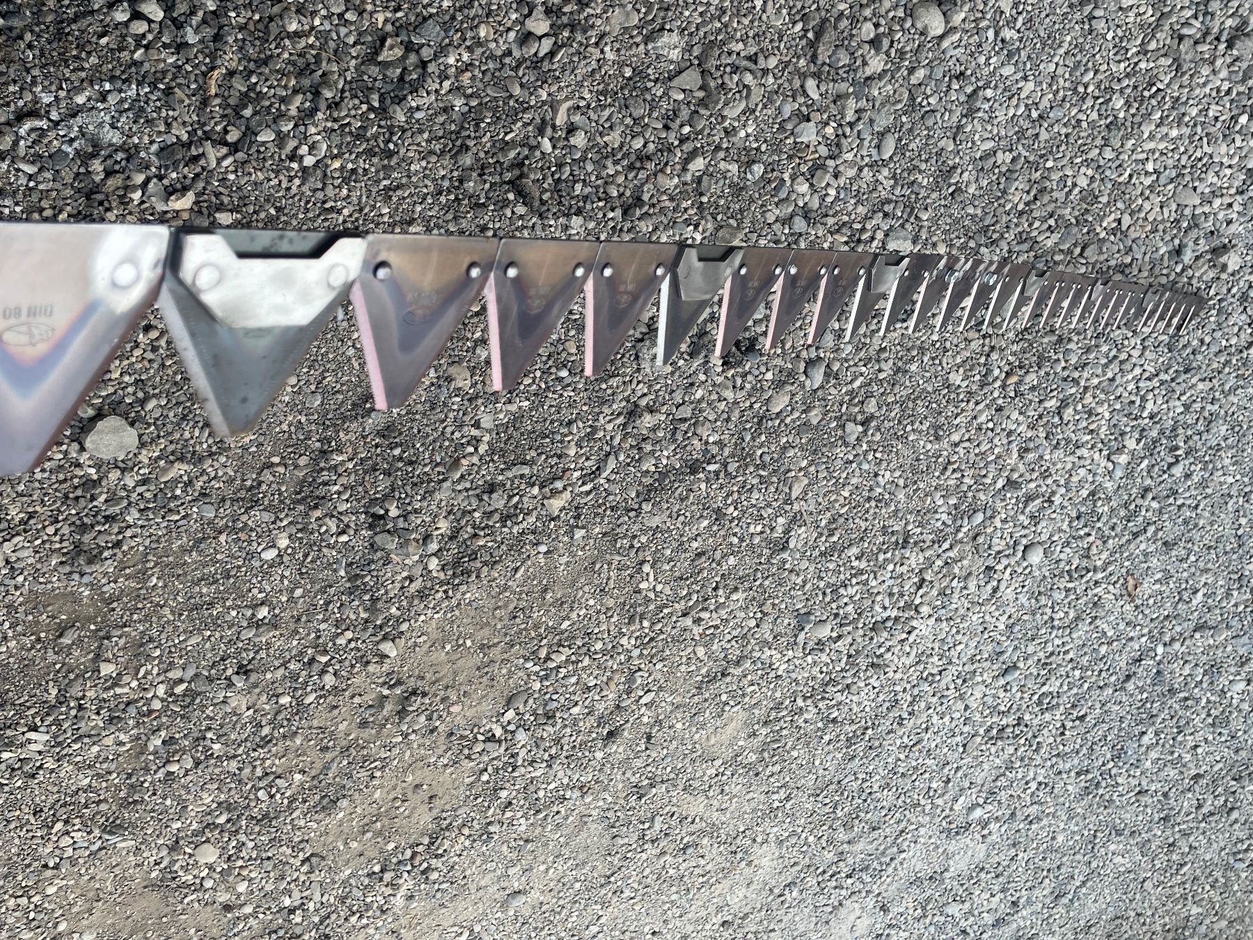 Rapid Accessori Trattori &Veicoli agricoli: Rapid Mähbalken Messer 250 cm neu – Nuovo e nell'imballaggio originale da Schötz venduto da Herbie 2