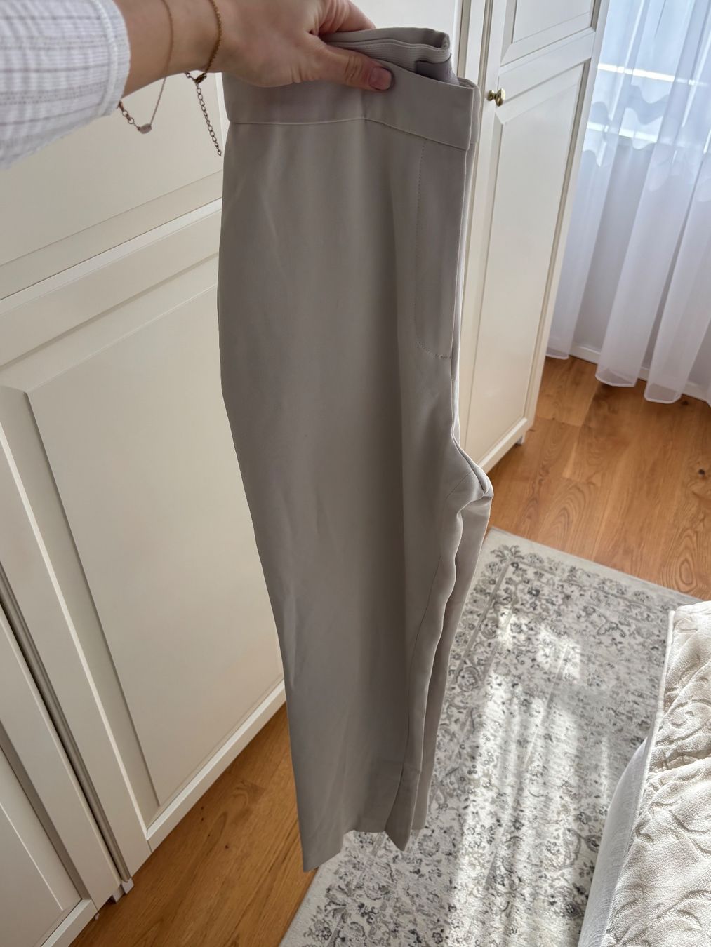 H&M Hosen: Pants in beige size 38 NP: 59.- – Neu (gemäss Beschreibung) aus Horgen von len_qjz9 2