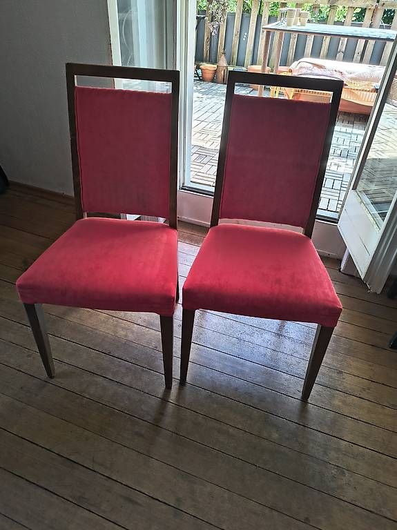 Sedie: Vintage Stühle und Möbel – Usato da Zürich venduto da touchandrituals 4