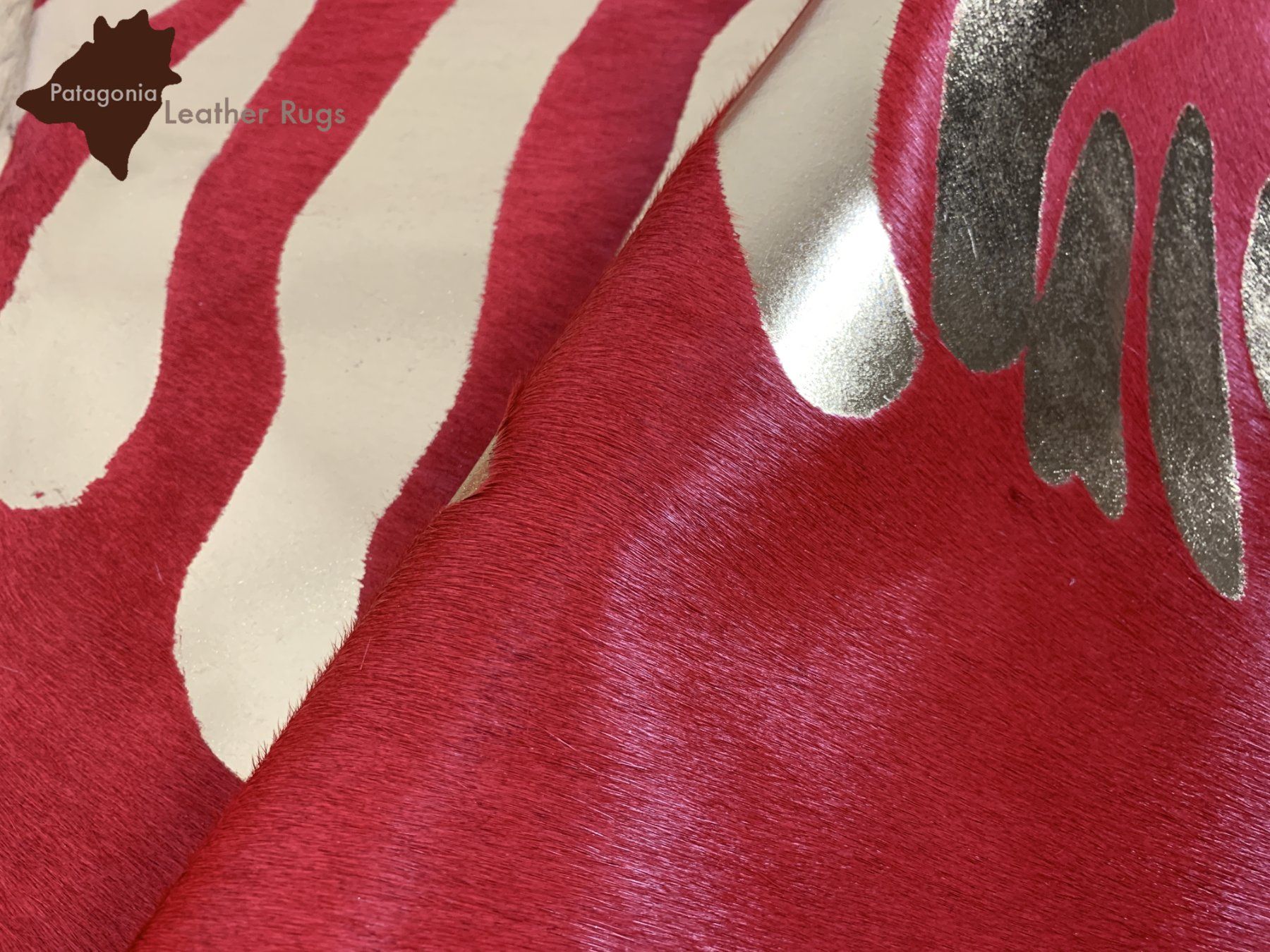 Tappeti: Kuhfell Teppich Zebra Red/Gold – Nuovo e nell'imballaggio originale da Arbedo venduto da patagonialeatherrugs 1