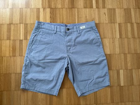 Tommy Hilfiger Shorts Bermuda Gr. 34 blau Chino