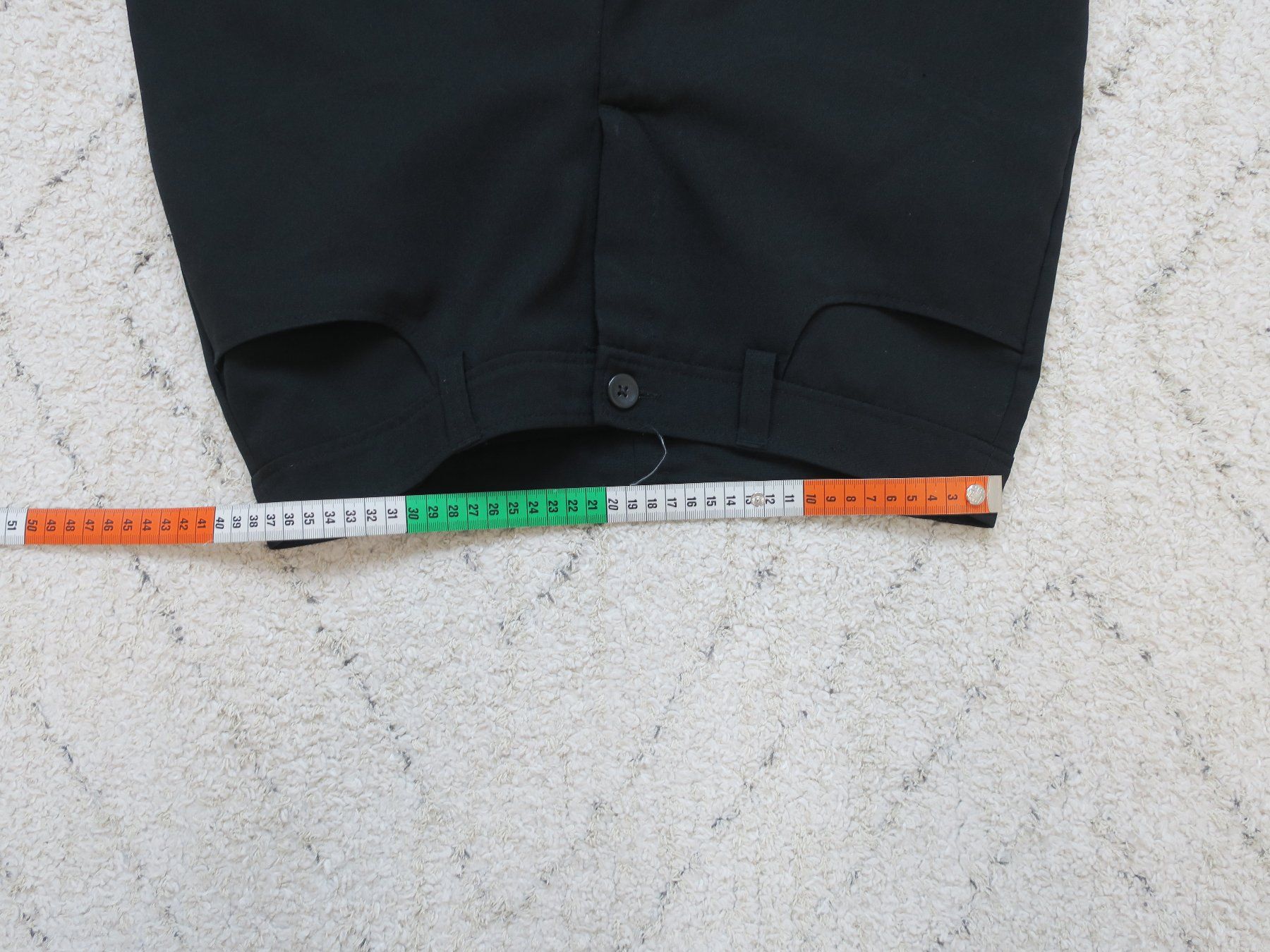 Pantaloni: Schwarze Hose – Usato da Zürich venduto da null8 3