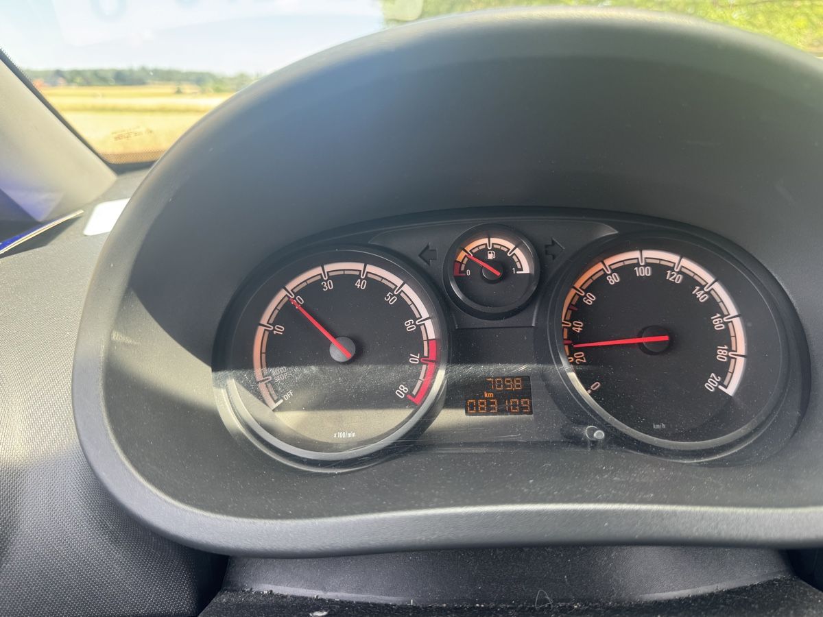 Opel Autos: Opel corsa – Gebraucht aus Zollikofen von nha_825x