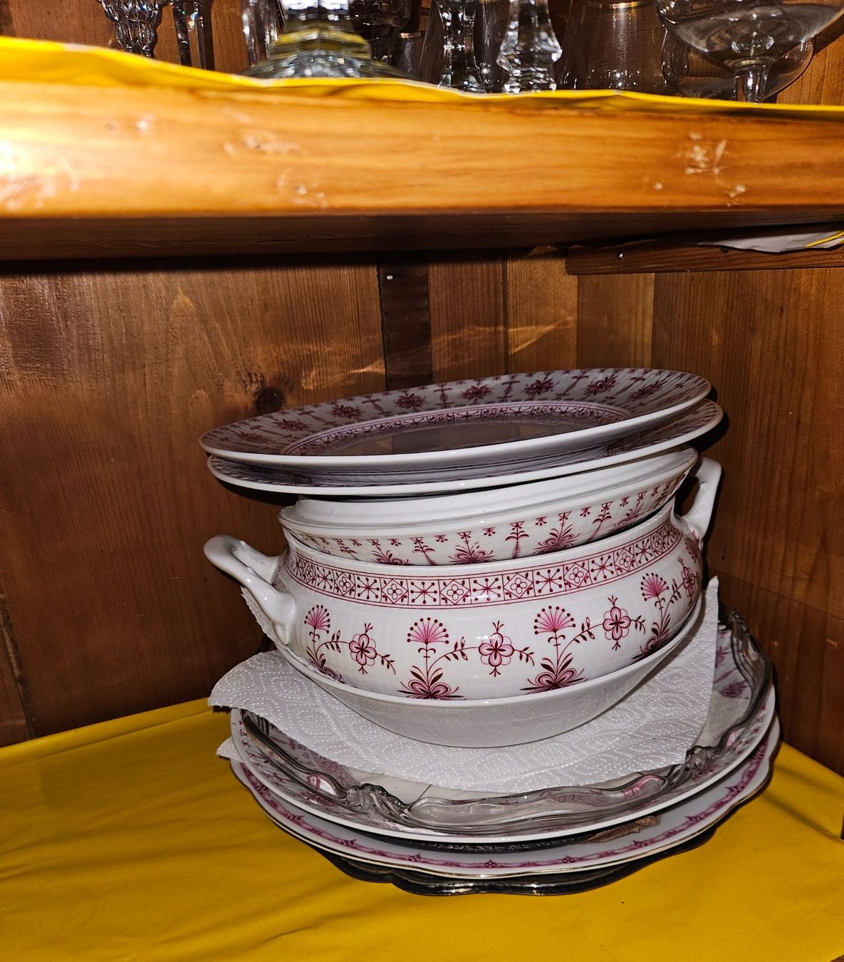 Geschirrsets: 🔴Rosenthal Pompadour Geschirrset – Gebraucht aus Luzern von FamilieCaGi