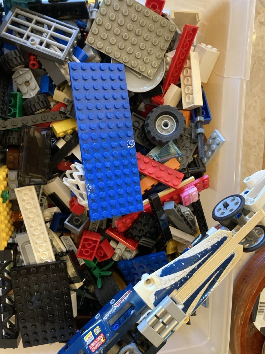 Lego Kit di costruzioni: Legos en vrac  – Usato da Bursinel venduto da SeveralLives