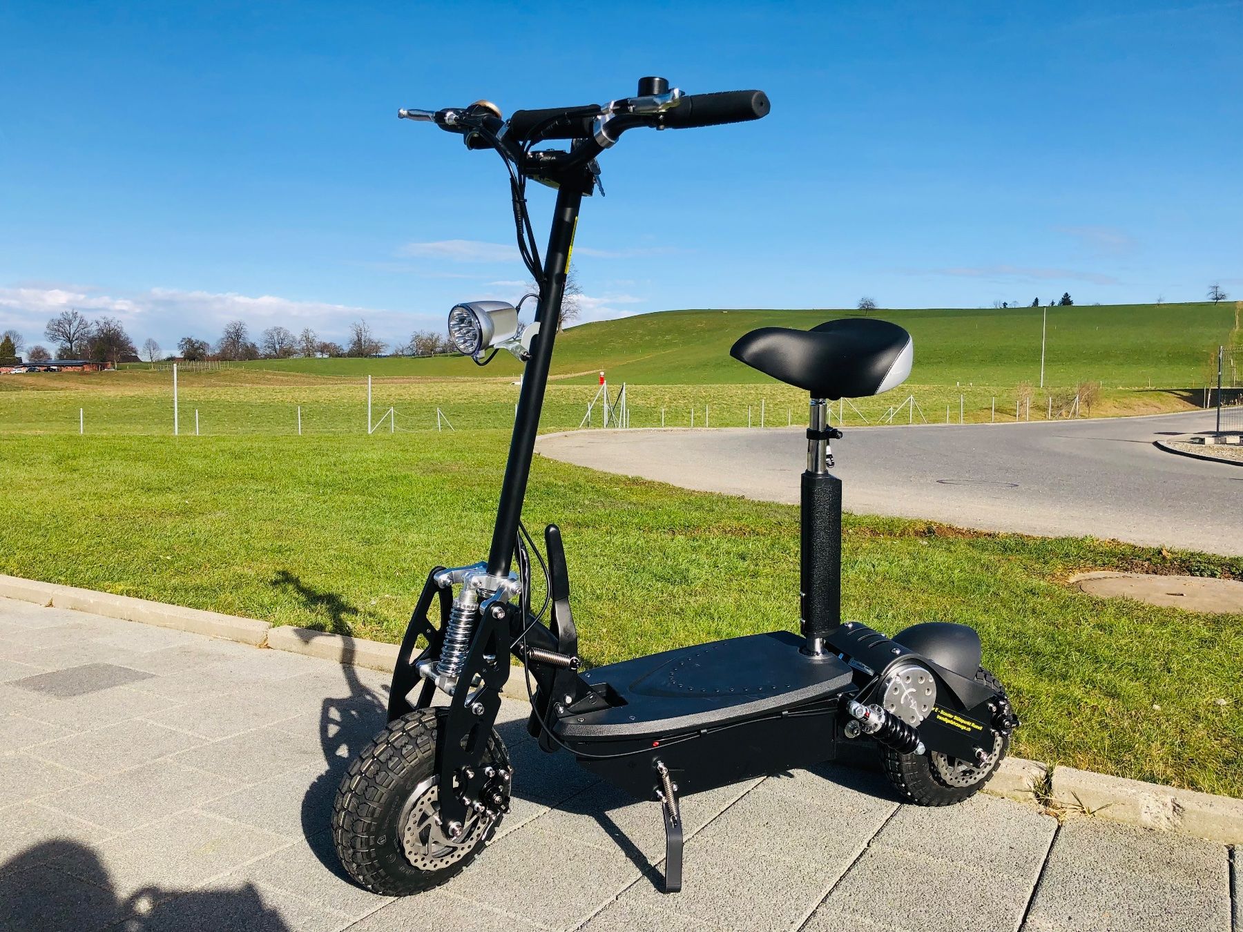 Scooter: E- Trotti 500 , E- Scooter 500 Watt,  E- Velo E- Bike Aktion – Nuovo e nell'imballaggio originale da Ruswil venduto da Trendigefahrzeuge 1
