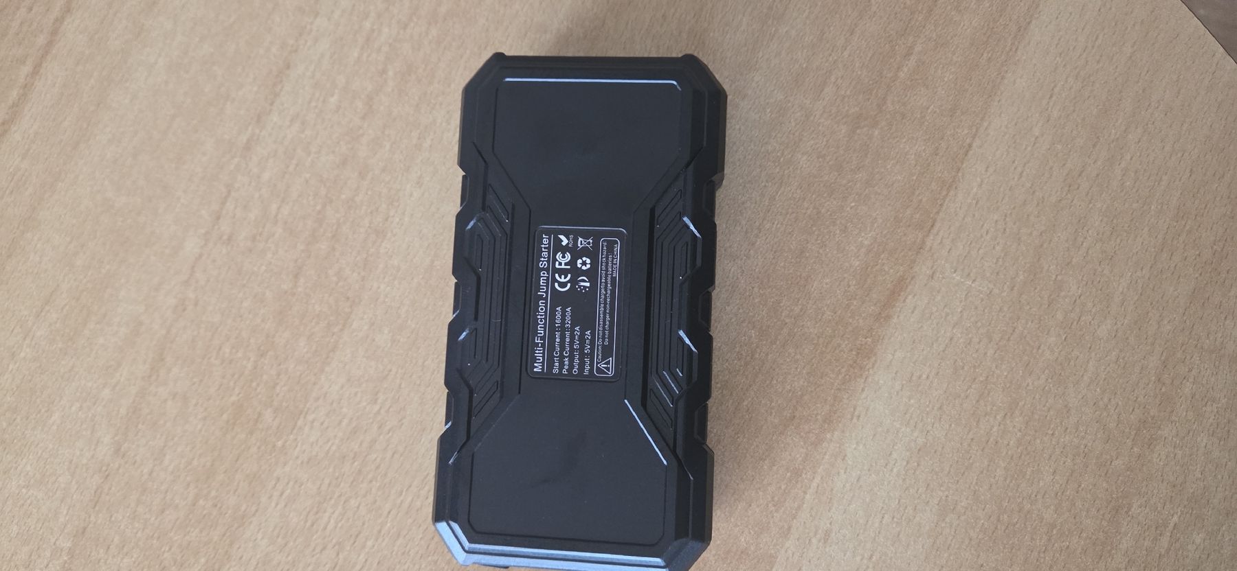 Batteries: Booster de batterie / Jump Starter multifonction - Compact  – Neuf avec emballage d'origine à Villars-sur-Glâne par S211-Vap