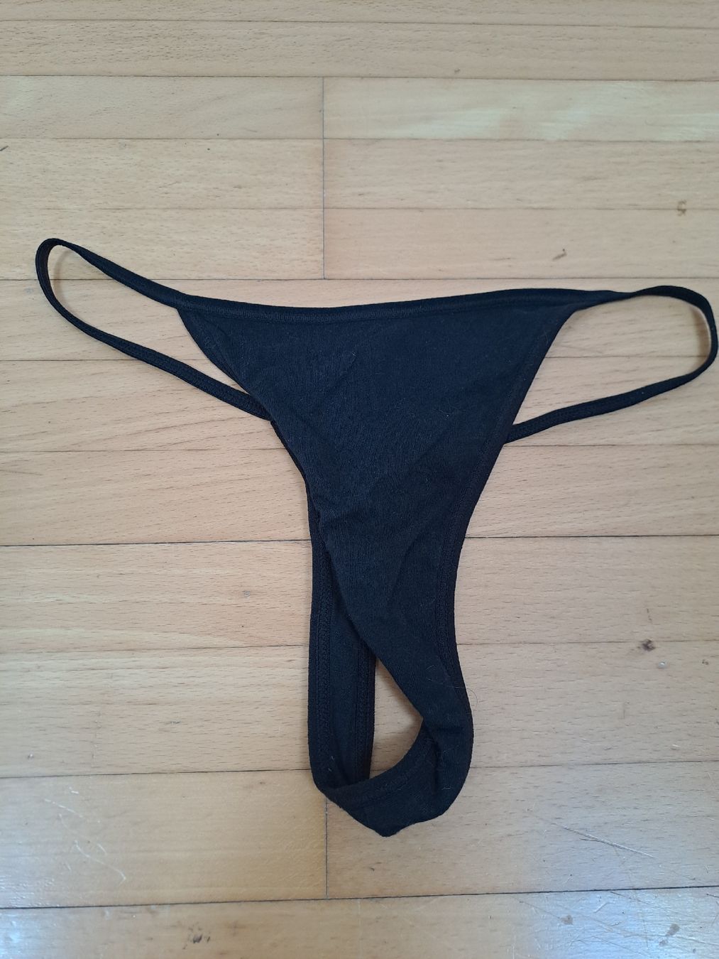 Autres dessous: Schwarzer String Tanga von P2 – Neuf (Voir description) à Scherz par taa_sf6g 1