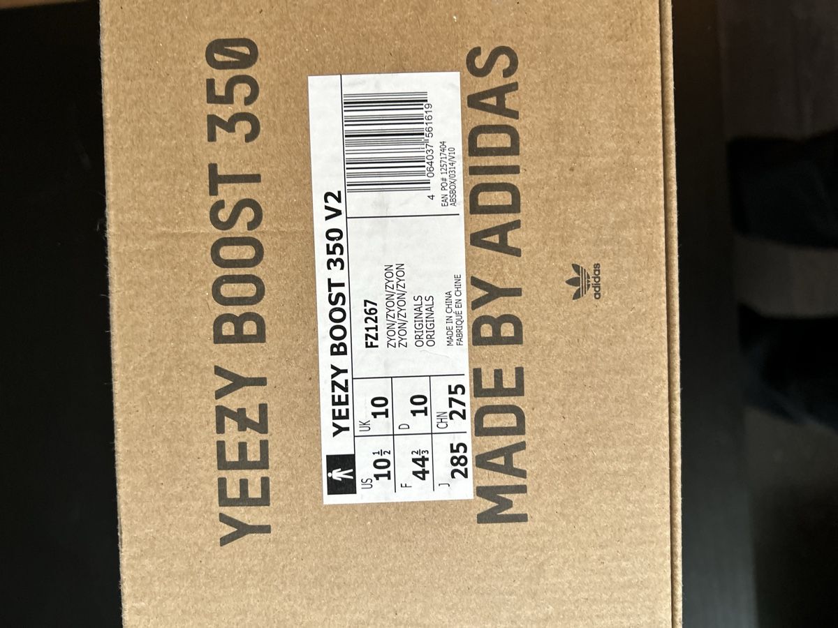 Herrenschuhe: Adidas Yeezy 350 V2 ZYON size 44,5 – Gebraucht aus Commugny von Rot_s6pd 1
