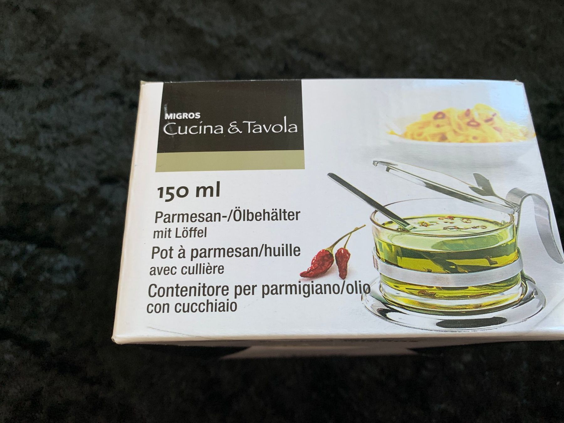Elettrodomestici da cucina: Parmesan- Ölbehälter mit Löffel – Nuovo e nell'imballaggio originale da St. Gallen venduto da Adwen