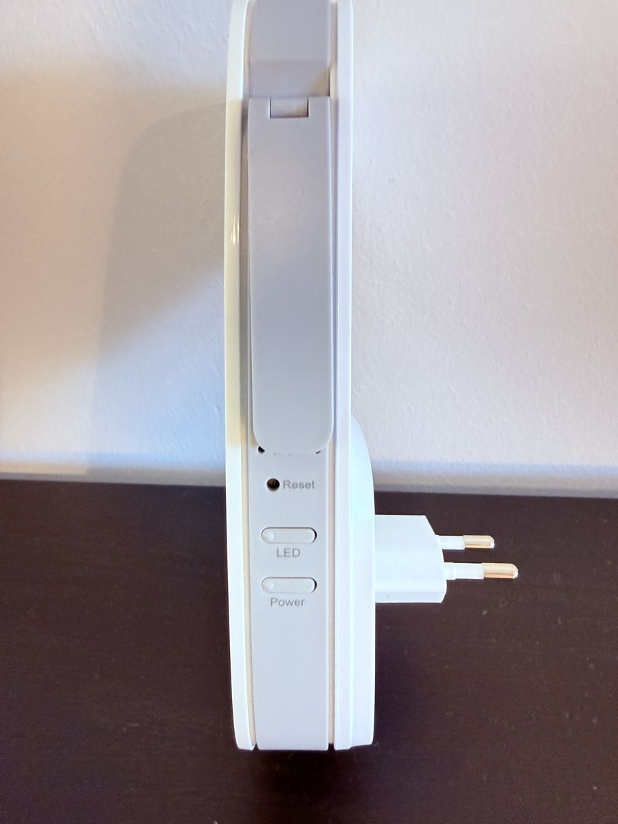 TP-Link WiFi: TP-Link RE450 AC1750 Wi-Fi Range Extender – Usato da Altendorf venduto da RedHairBeast 3