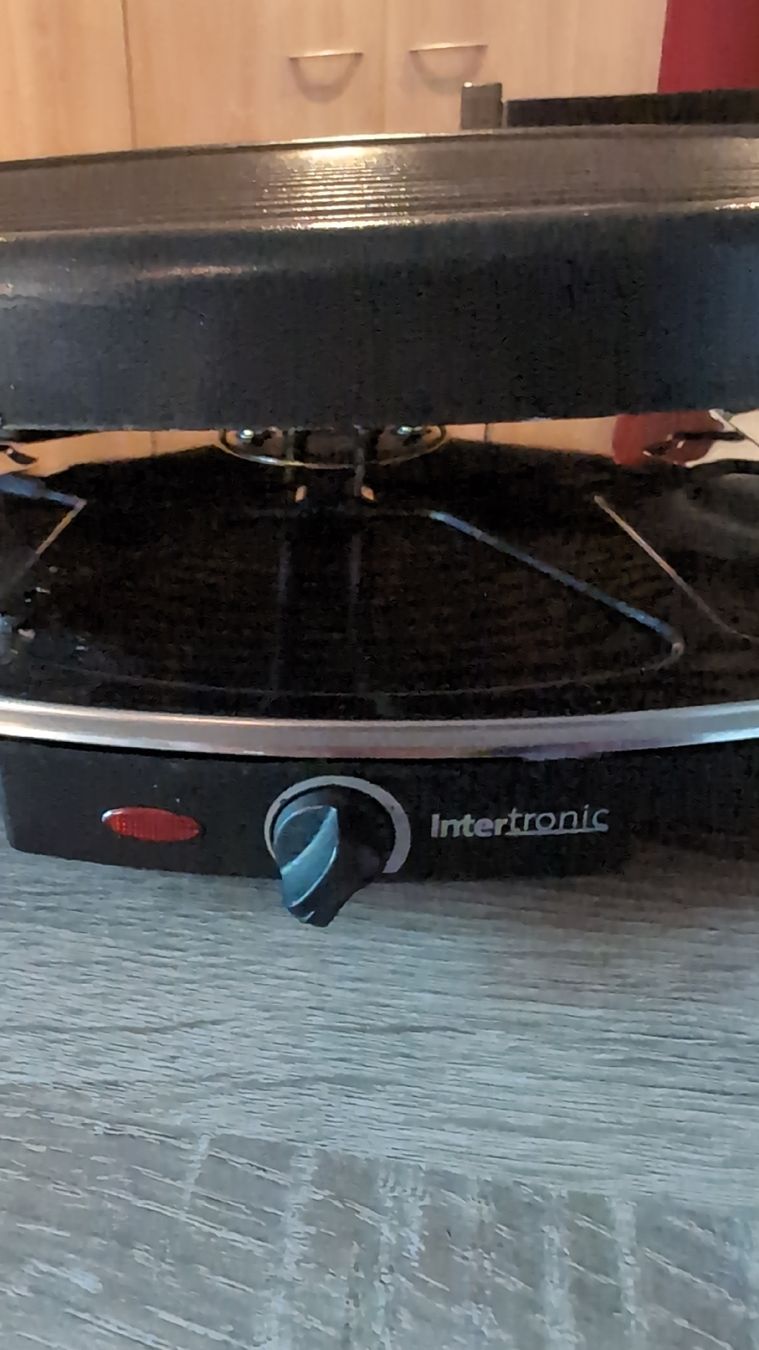 Elettrodomestici da cucina: Raclette-Ofen Intertronic – Usato da Rorschach venduto da Obi-Wan85 3