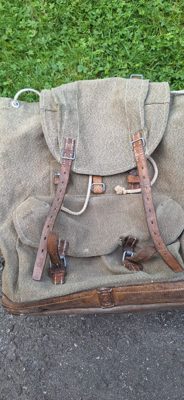 Schweizer Armee Zaini: Militär Rucksack – Usato da Grabs venduto da tschanny