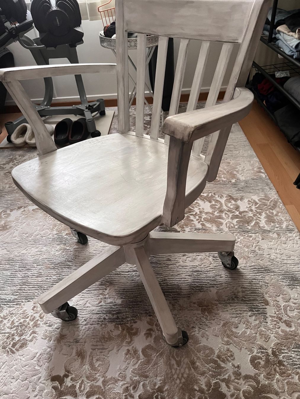 Chaises: Stuhl xl sehr stabil – D'occasion à St. Margrethen SG par Lillicasso