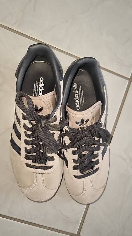 Scarpe da uomo: Sneaker Adidas Gazelle Grösse 38 2/3 – Usato da Winterthur venduto da cecii.mo 1