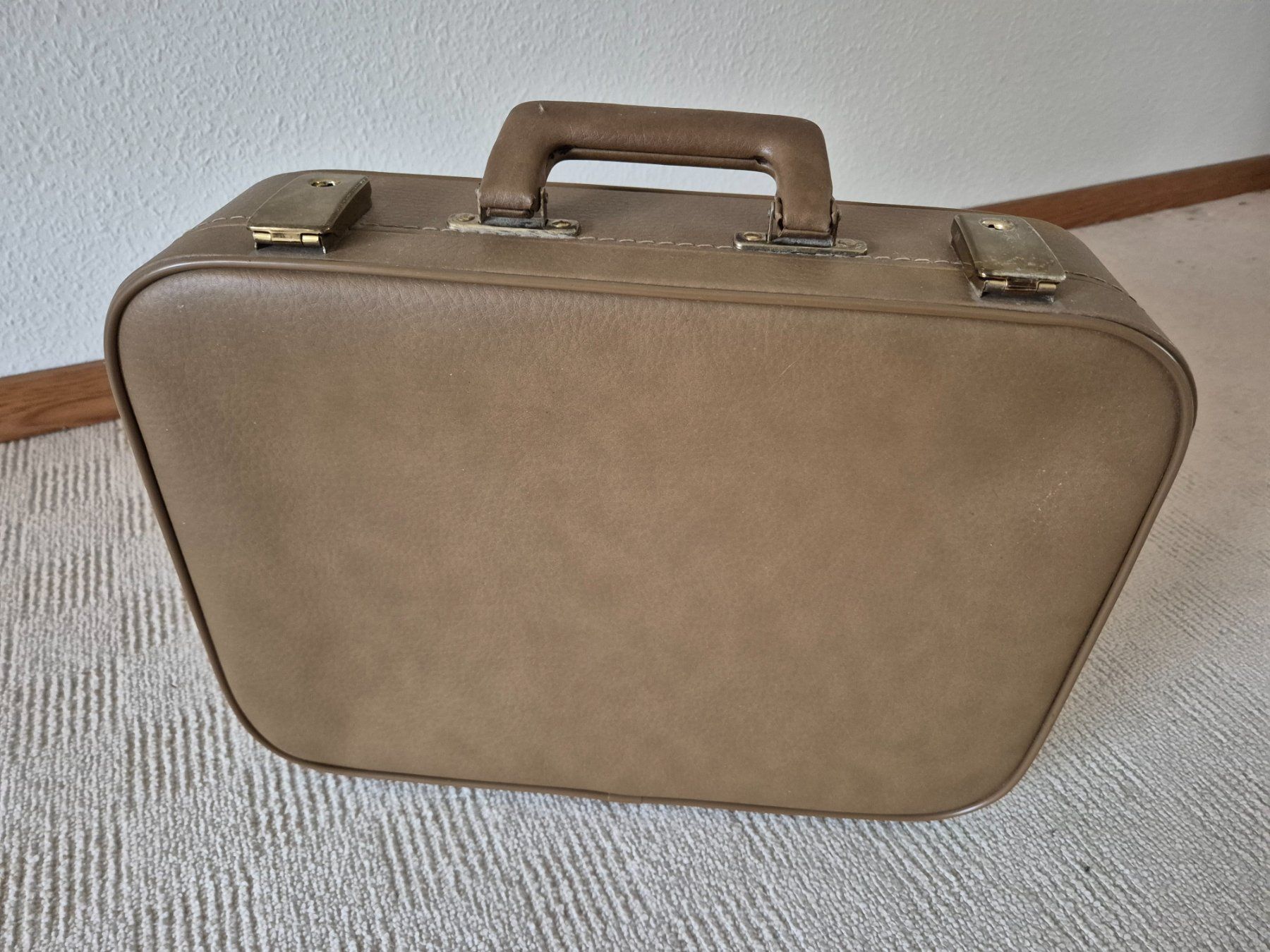 Valigie: Retro Koffer klein – Usato da Winterthur venduto da Sarafina66