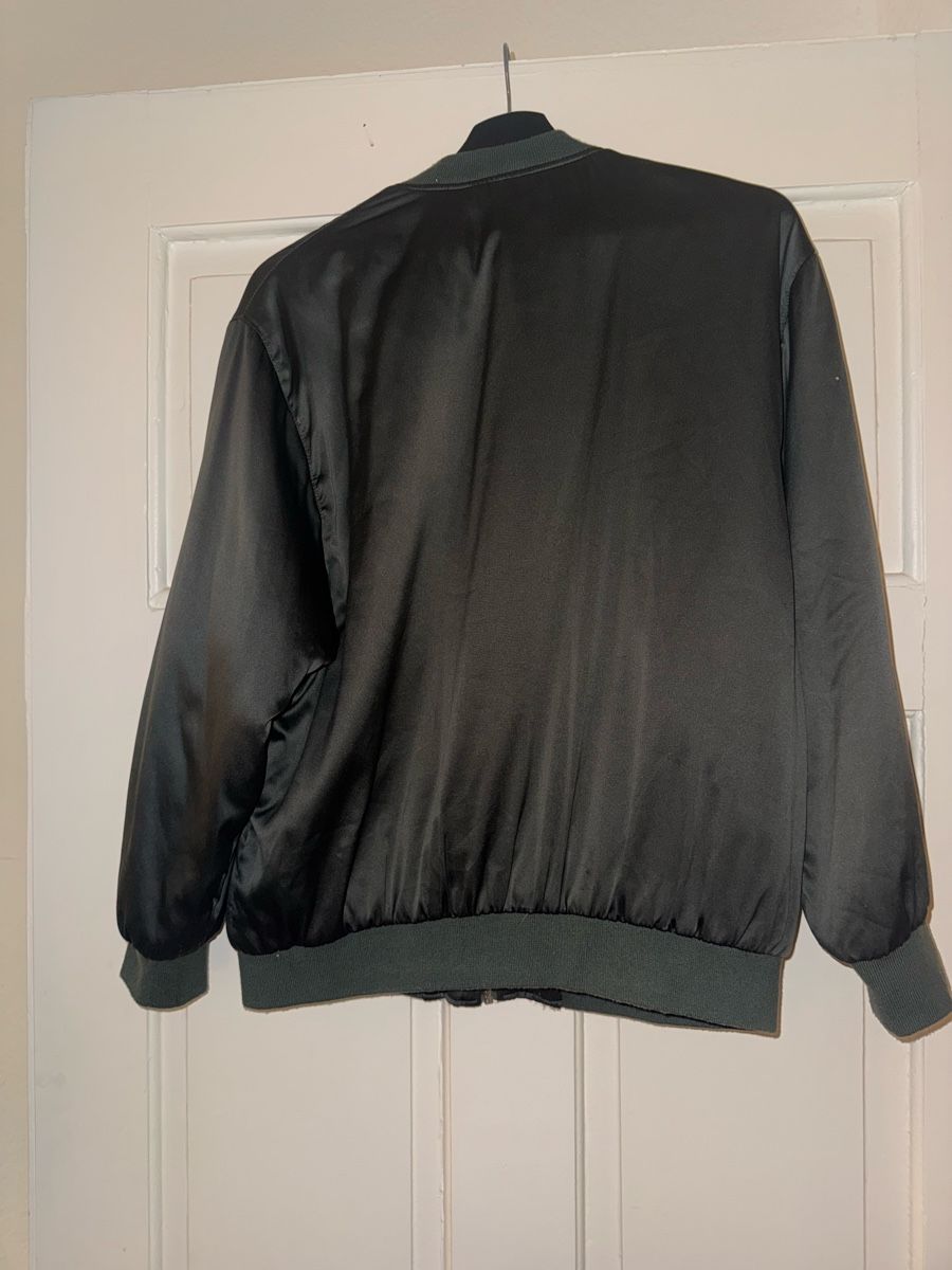 Zara Giacche: Green Satin Zara Bomber Jacket – Usato da Zürich venduto da vik_wzv8 1