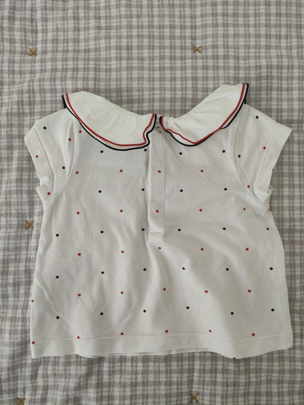Jacadi Chemises, Tops & T-shirts: Jacadi Tshirt white dots 18M  – Neuf (Voir description) à Nyon par noe_jh6c 1