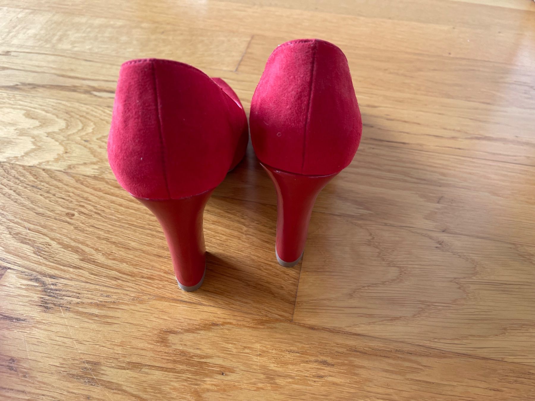 Tamaris Scarpe da donna: Tamaris Peeptoes, rot, Grösse 40 – Nuovo (secondo la descrizione) da Kreuzlingen venduto da shopaholicatheart_4 4