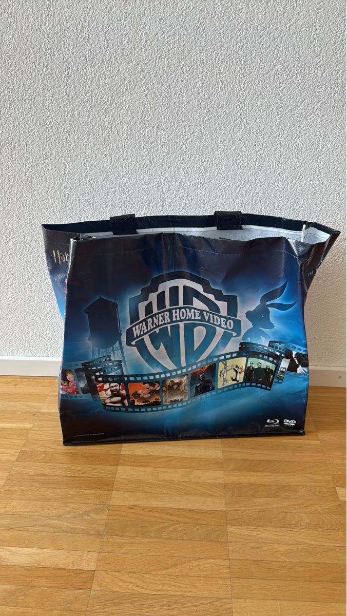Taschen: Warner Home Video Tasche, neuwertig – Gebraucht aus Zürich von Hugsy30
