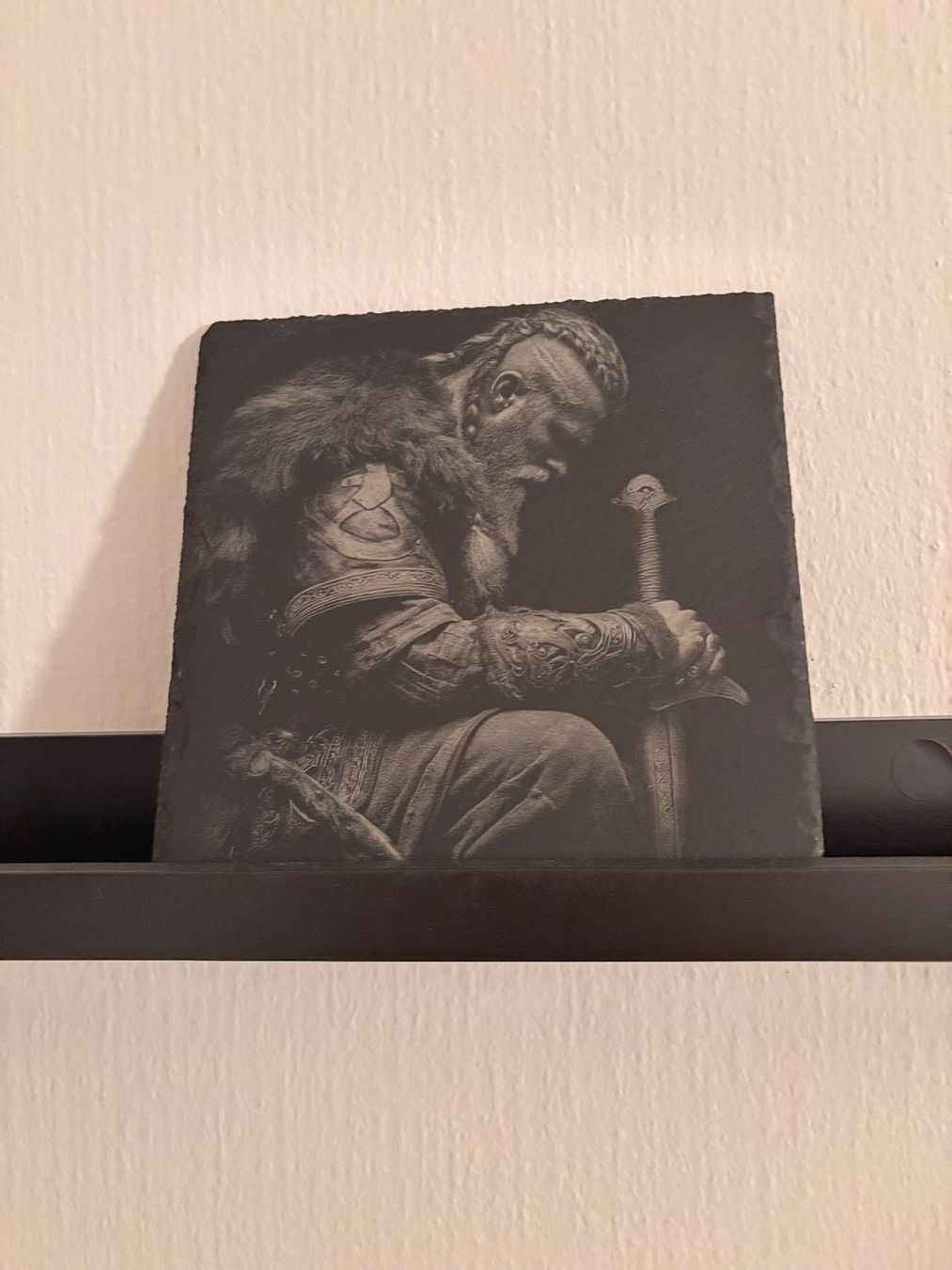 Foto & Immagini: Wikinger Wandbild Schieferplatte, Lasergravur – Nuovo (secondo la descrizione) da Degersheim venduto da Xtremesmile 1