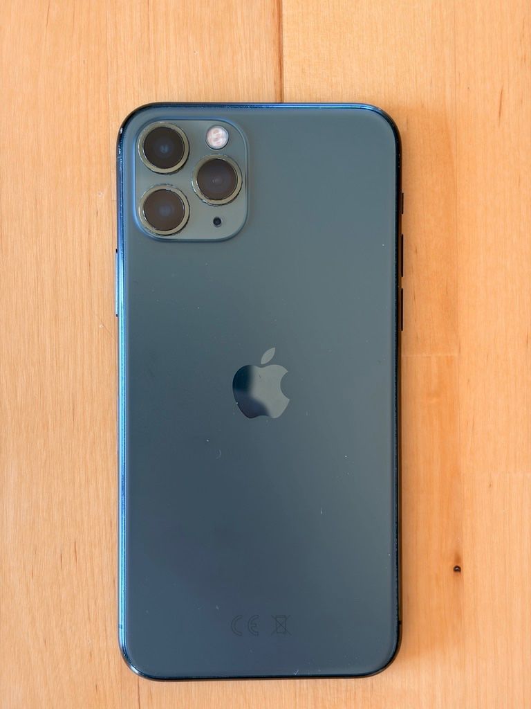 Apple Telefoni cellulari / Smartphones: Apple iPhone 11 Pro 256 GB Midnight Green – Difettoso da Zürich venduto da mar_j87l 2