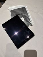 Apple iPad, A2602