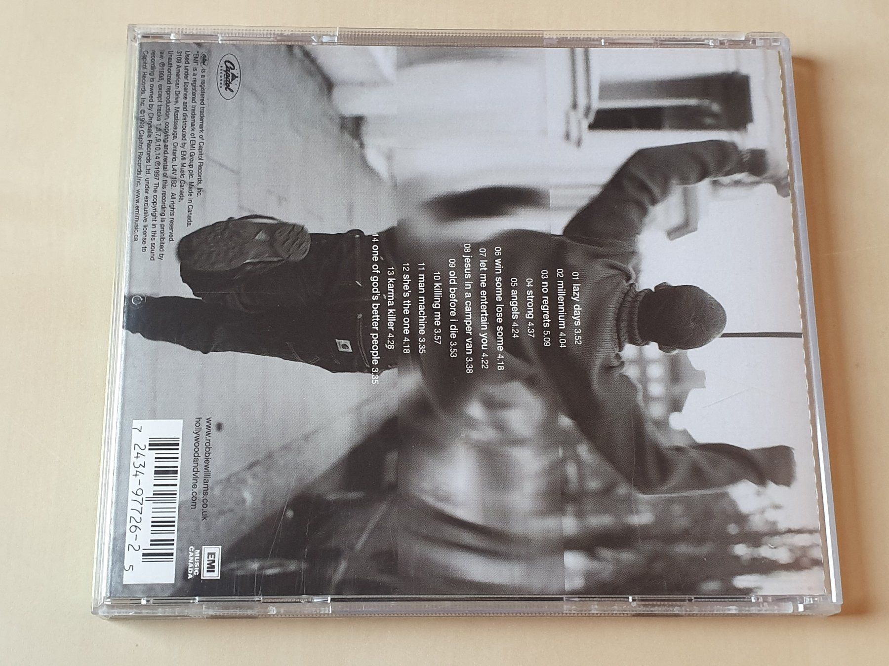 CDs: Robbie Williams the ego has landed – Gebraucht aus Stansstad von collectorsshop 1