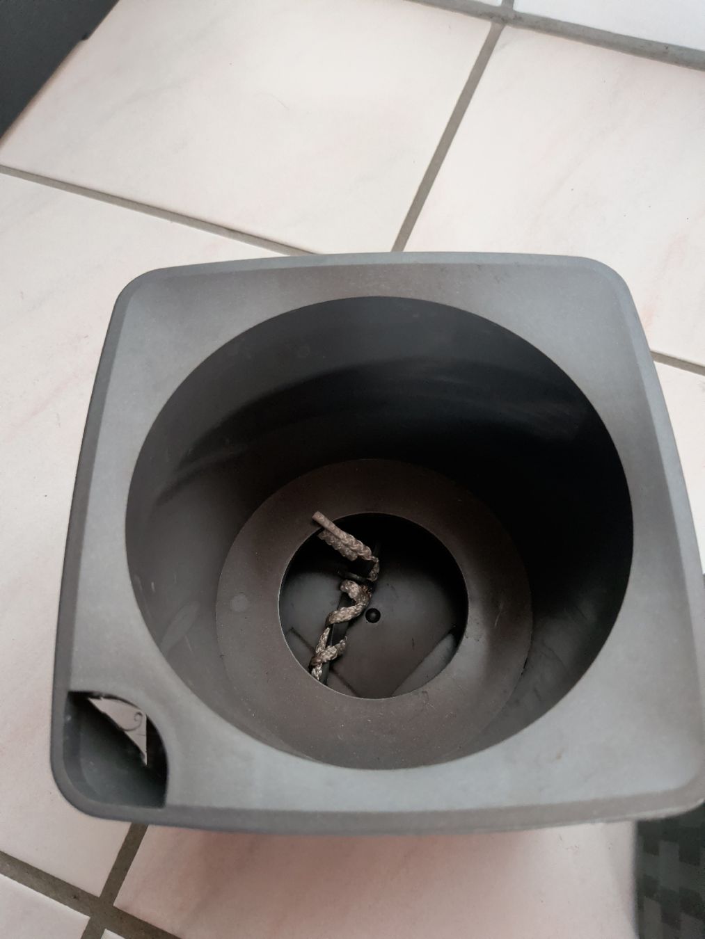 Blumentöpfe: 3 Selbstbewässerungstöpfe – Gebraucht aus Lostorf von einkaufen.sara 2