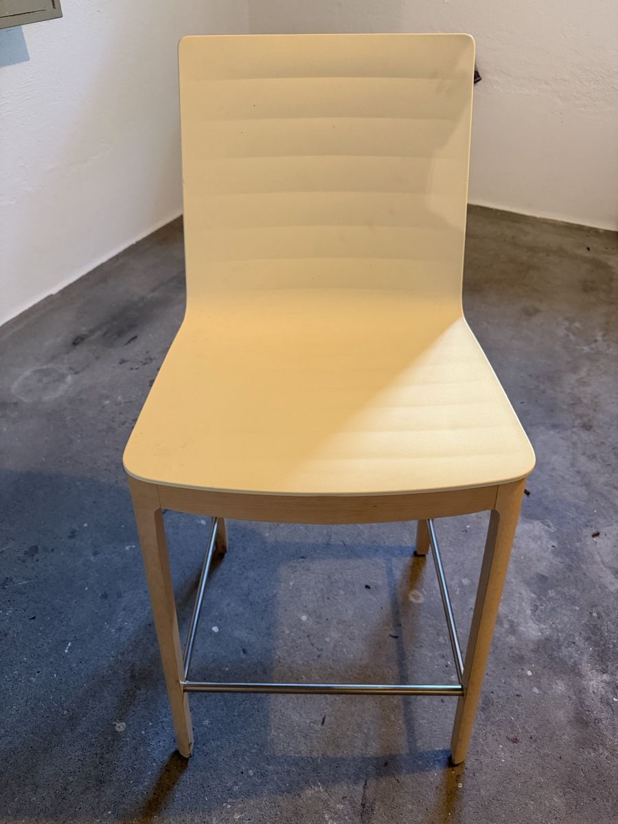 Stühle: 13 originale Barhocker von Andreu World – Neu (gemäss Beschreibung) aus Bern von Prasath2528