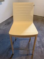 13 originale Barhocker von Andreu World