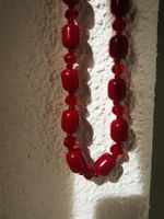 Halskette mit Glasperlen und tschechischen Kristallen