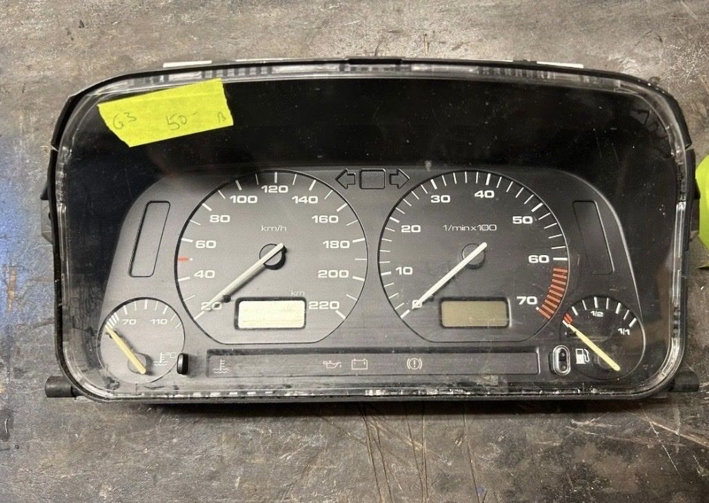 Volkswagen Tutti pezzi di ricambio auto: Compteur vitesse VW golf 3 – Usato da Muraz (Collombey) venduto da Wolfdog1978