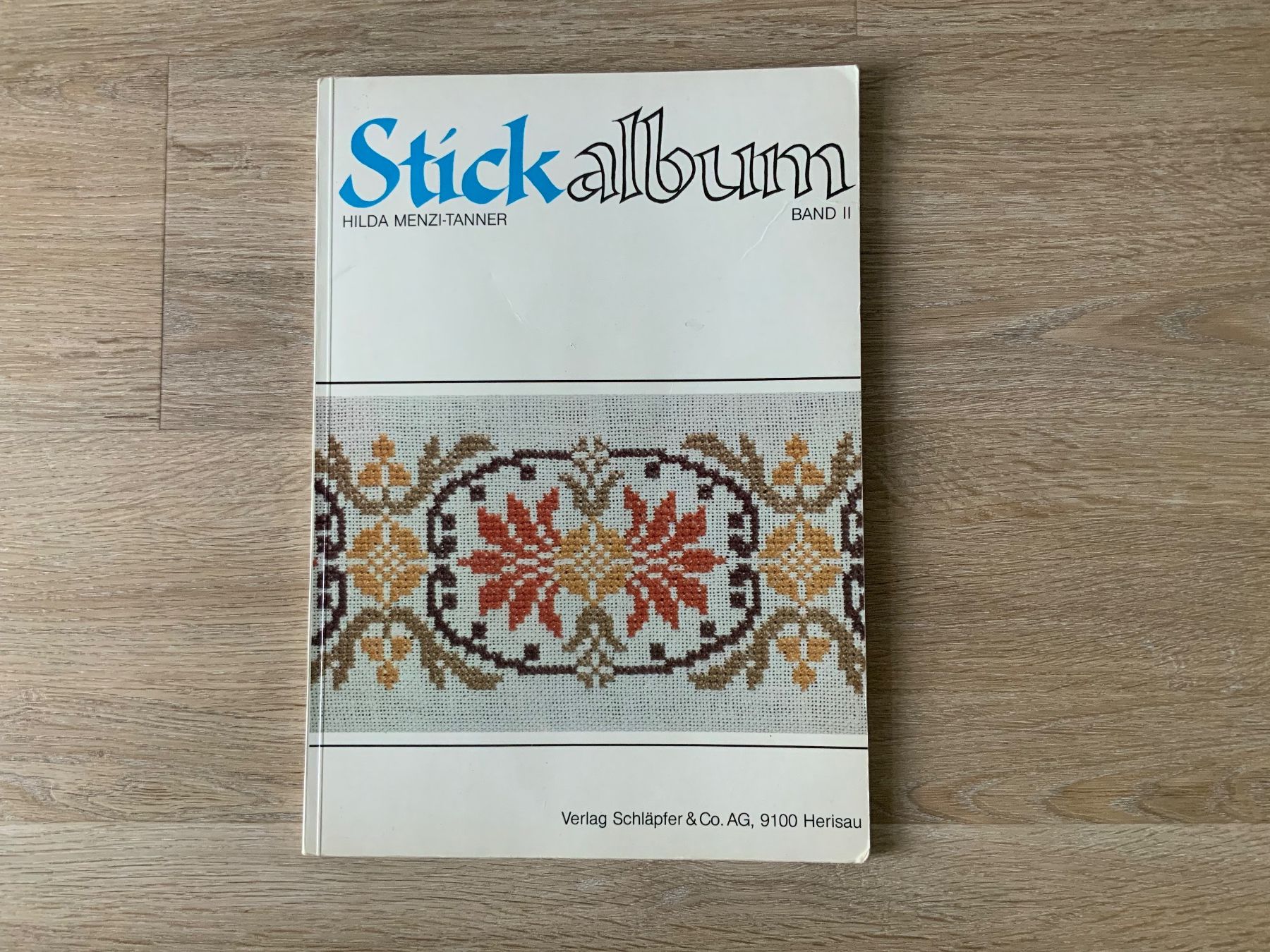 Livres: Stickalbum – D'occasion à Triesenberg par Noah04