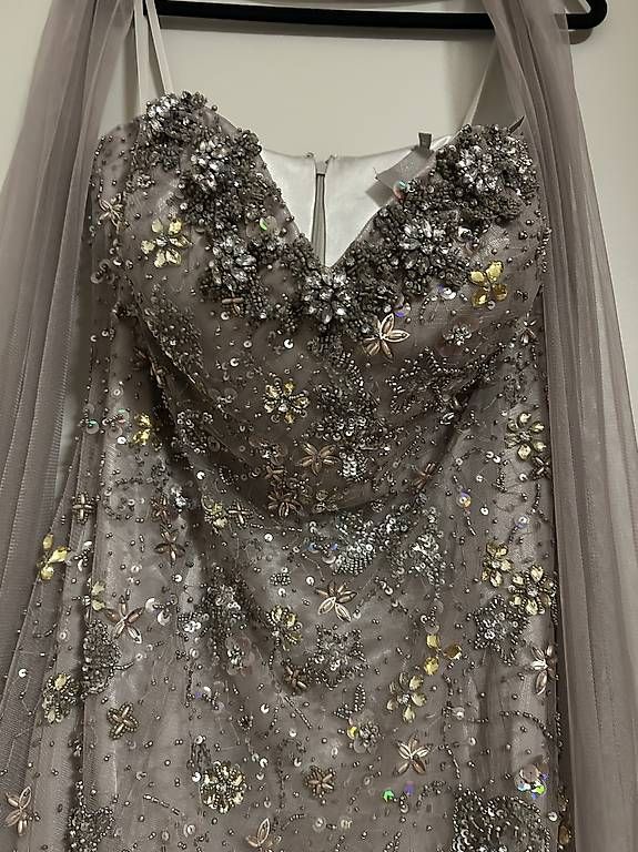 Vestiti: abendkleid Gr 42 Modissa – Usato da Regensdorf venduto da Maryjagne
