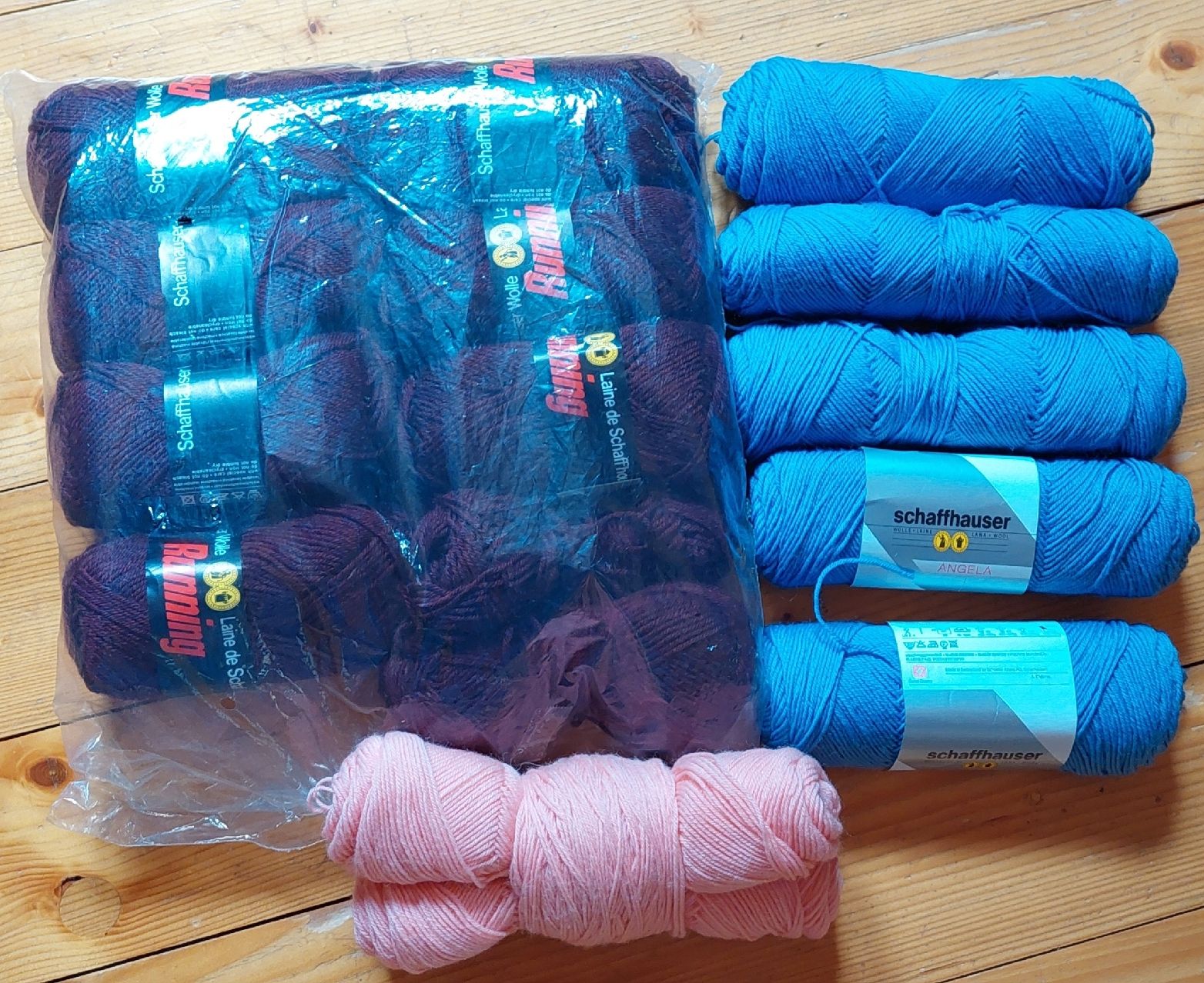 Lana: Schaffhauser Wolle Paket – Nuovo (secondo la descrizione) da Schmidrüti venduto da Novemberchind