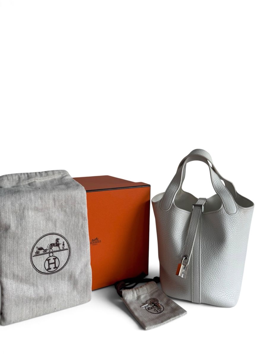 Hermès Taschen für Damen: HERMES Taurillon Clemence Picotin Lock 18 PM Tasche – Gebraucht aus Kriens von hannaandkiko