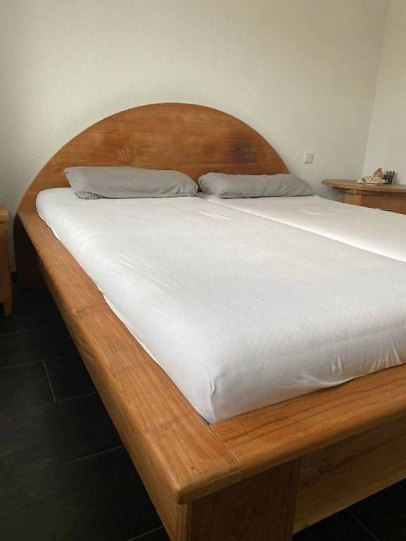 Letti: Bett aus Echtholz, maßgeschreinert – Usato da Schaffhausen venduto da mar_mc8d 1