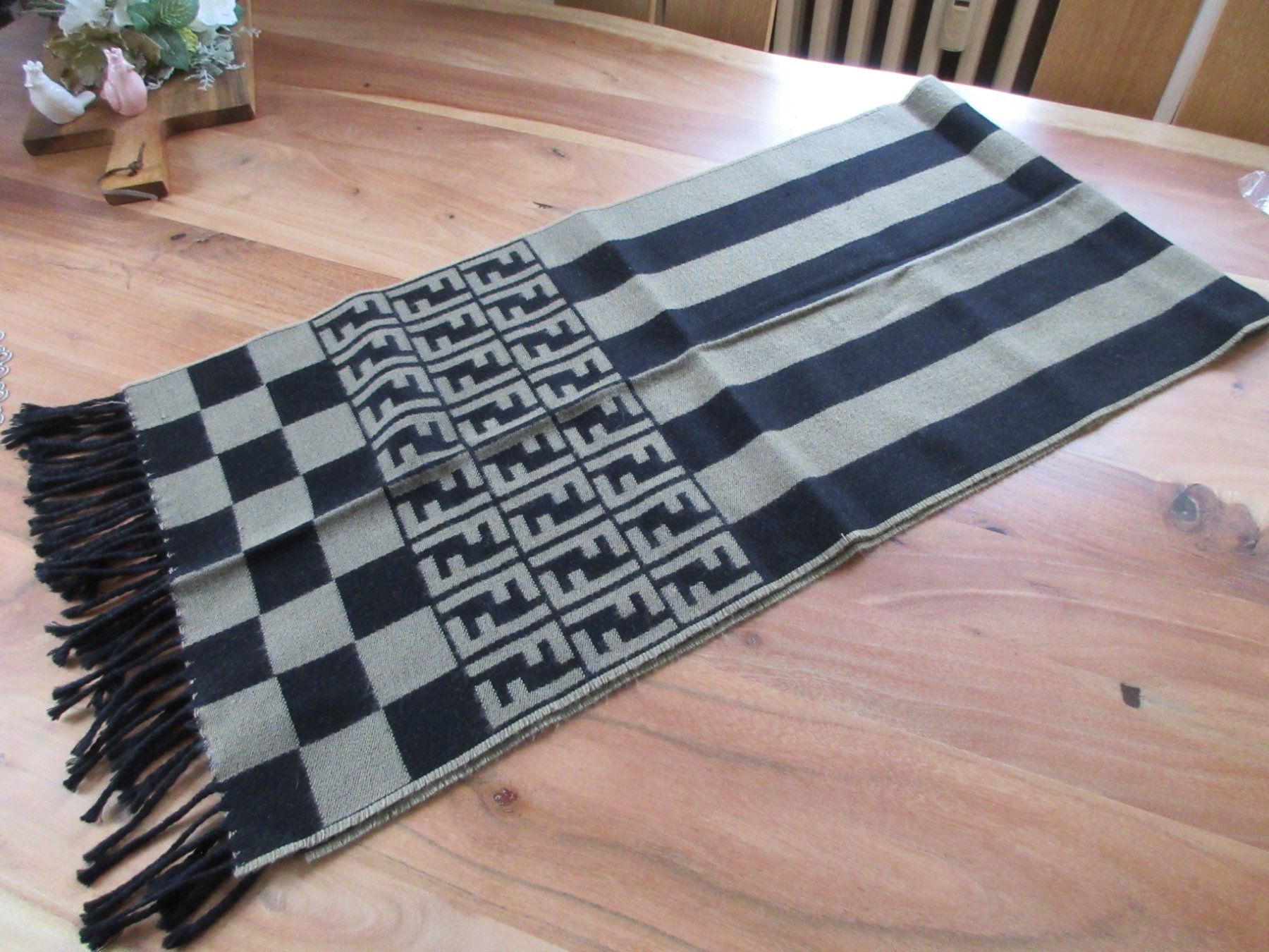Fendi Foulard & Sciarpe: FENDI 100% WOOL Schal/Scarf/Italy!! – Usato da Goldach venduto da mamakotzi 5
