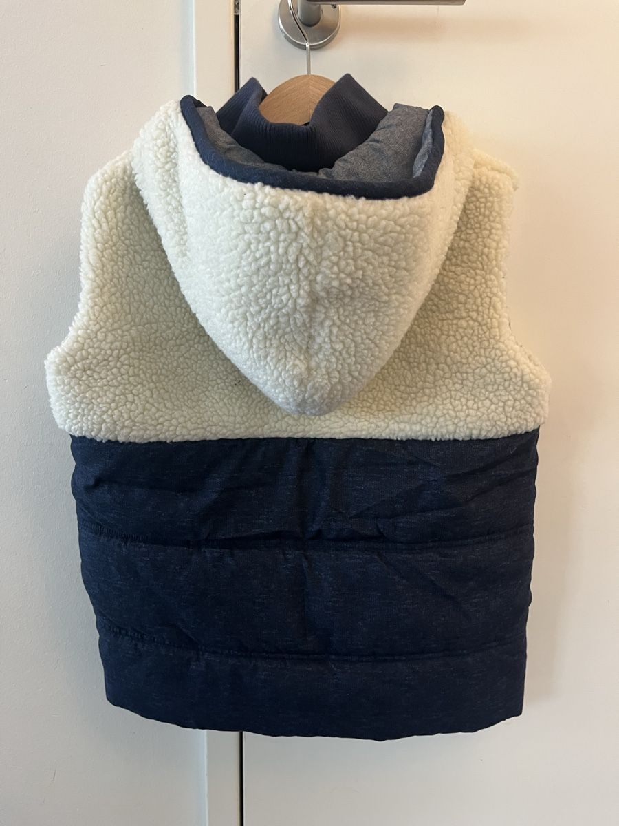 Timberland Altro abbigliamento per bambino: Timberland Kinder Weste Gr. 138 – Usato da Birmensdorf ZH venduto da Liruli 1